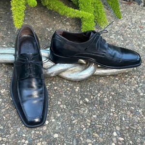 Taryn Rose Black Italian Made Lace Up Oxford Shoes Size 10